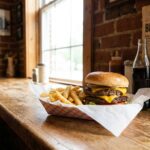 histoire du hamburger américain - Image de couverture